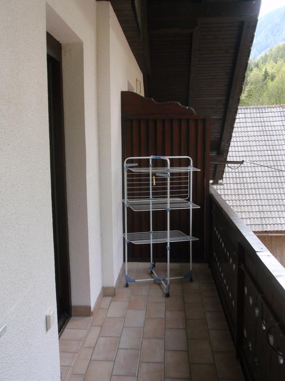 Turisticna Kmetija Psnak Daire Mojstrana Oda fotoğraf